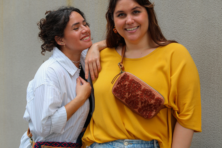 Two women is sustainable secondhand clothing and accessories from wearwellagain