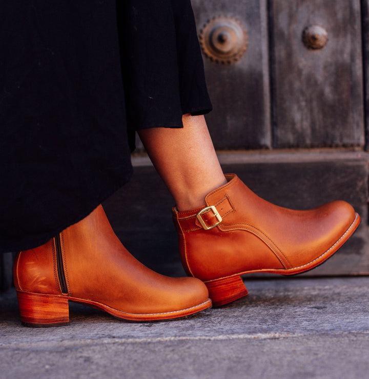 Shop Women's Sustainable & Ethically-Made Adelante Shoes at Wearwell