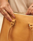 Midsized Crossbody Handbag - wearwell